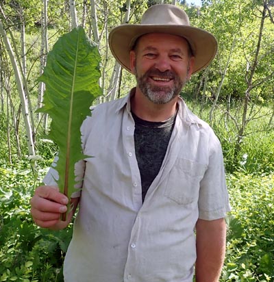 Author Thomas J. Elpel.